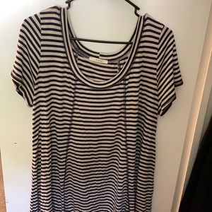 Cute flowy short sleeve shirt